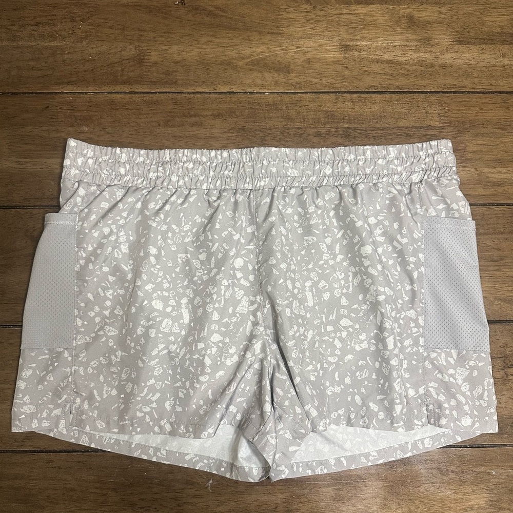Xersion Gray Athletic Shorts with Elastic Waistband